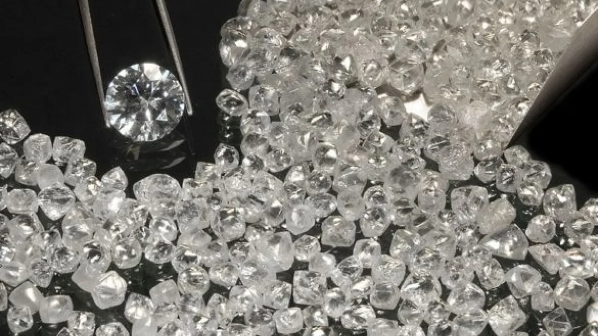 Diamant natural vs. diamant de laborator: cum le deosebești